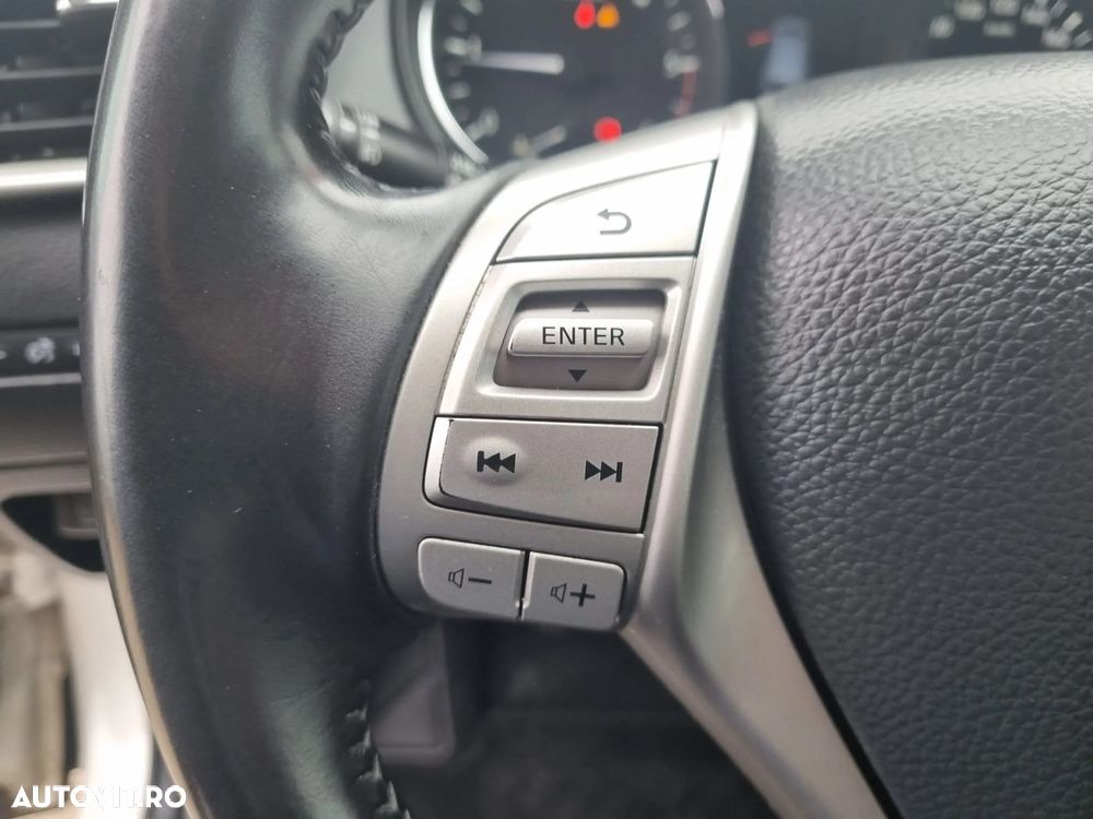 Nissan Qashqai 1.5 DCI Start/Stop Acenta - 12