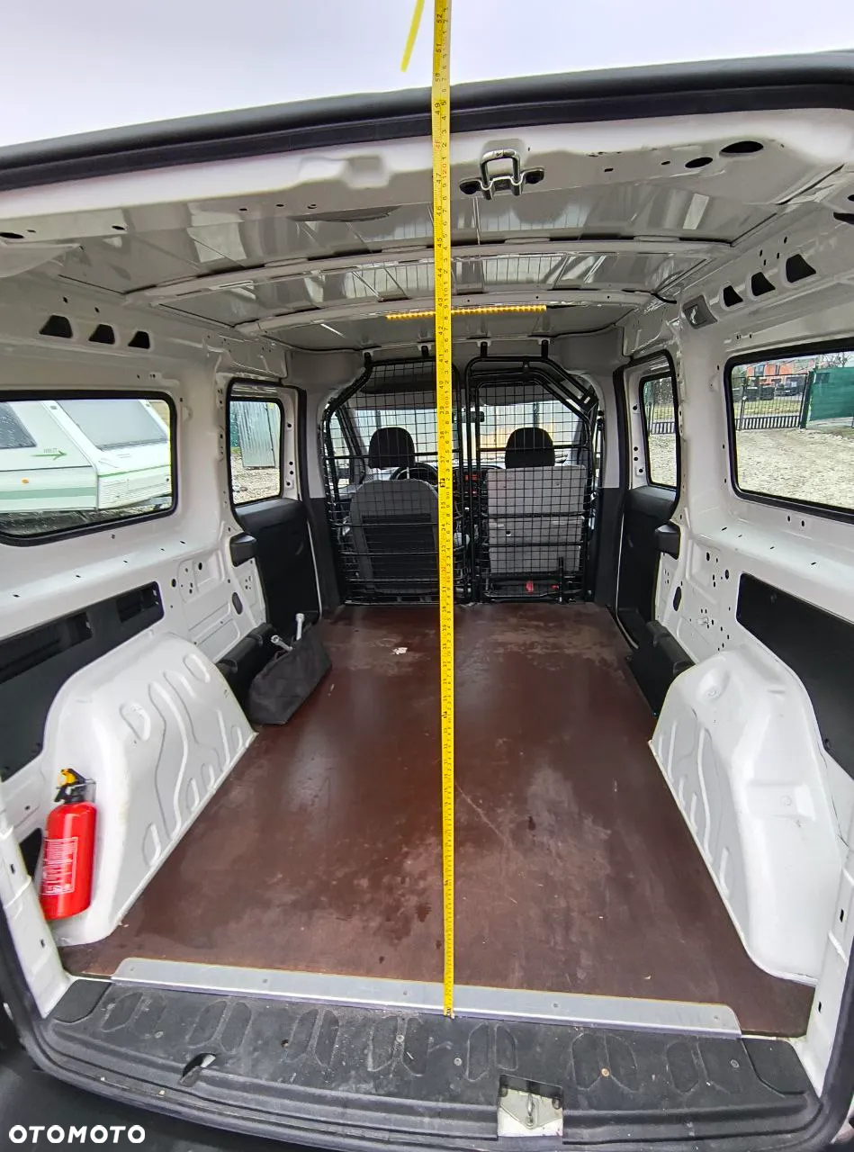 Fiat Doblo Cargo MAXI - 16