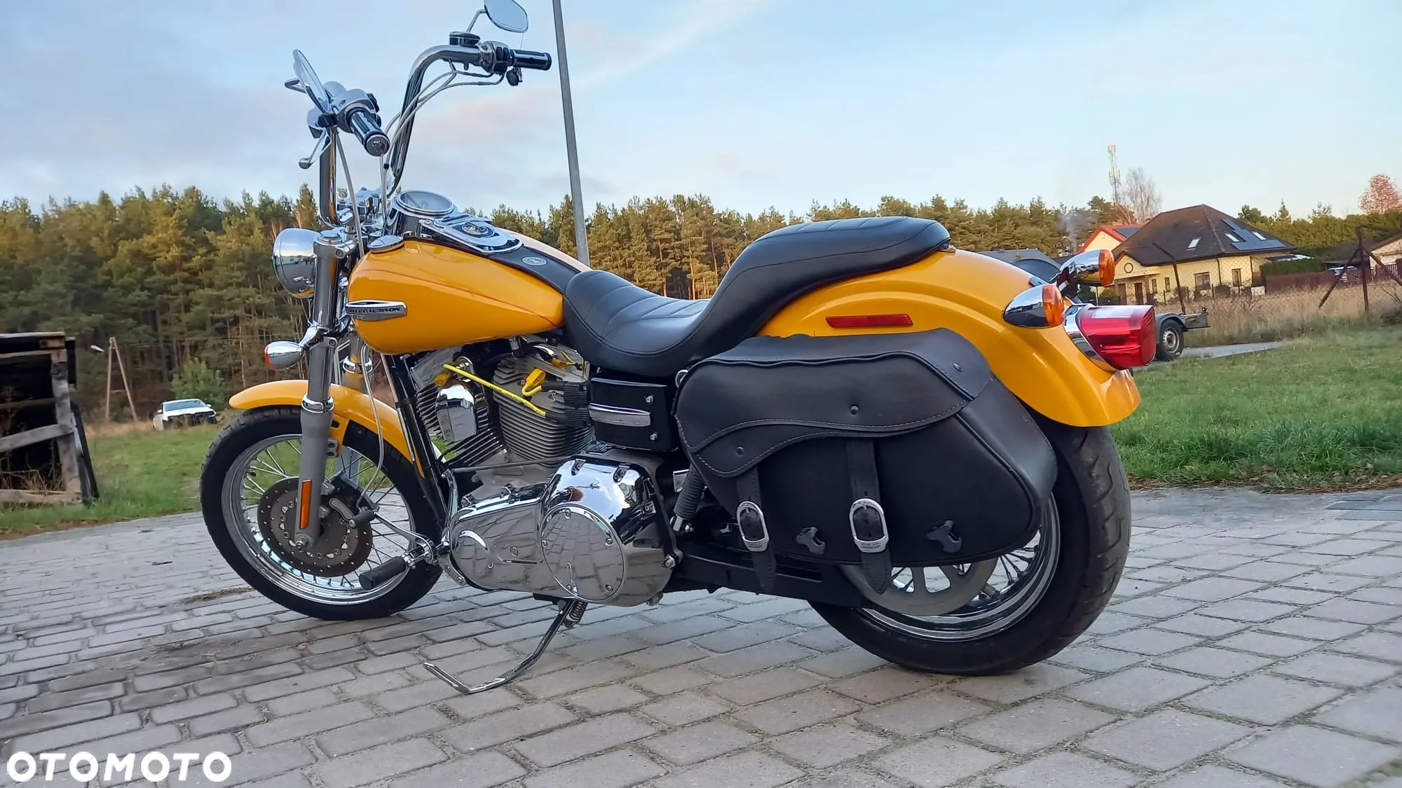 Harley-Davidson Dyna Super Glide - 2