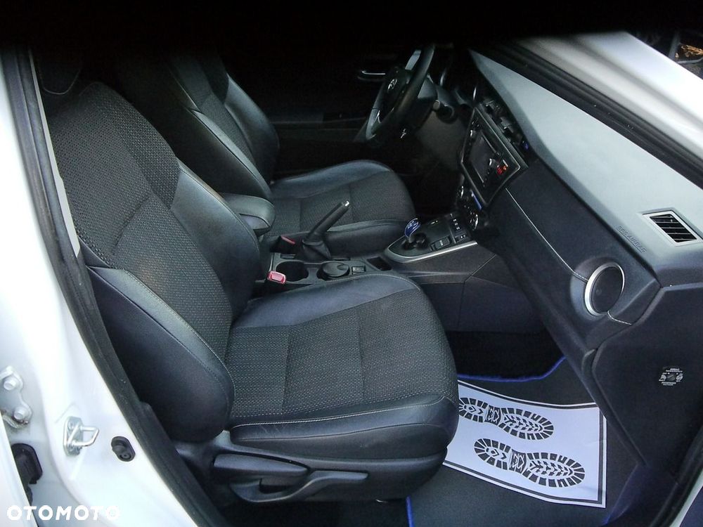 Toyota Auris - 28
