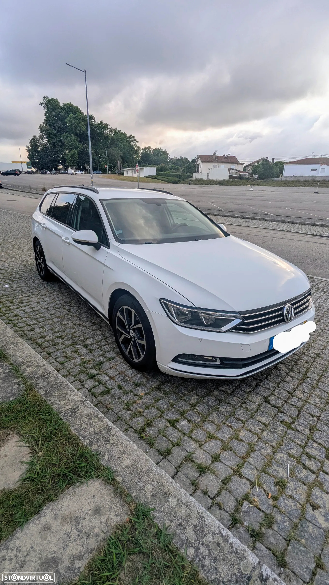 VW Passat Variant 1.6 TDI BlueMotion - 4