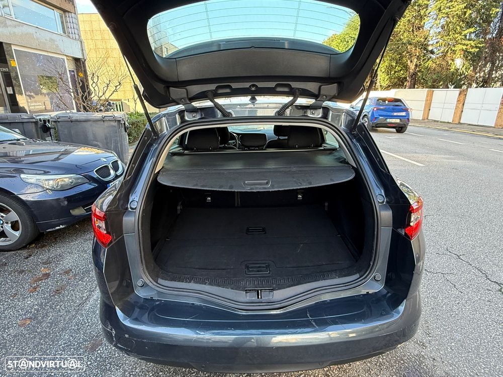 Renault Mégane Sport Tourer ENERGY dCi 110 EDC BUSINESS - 10