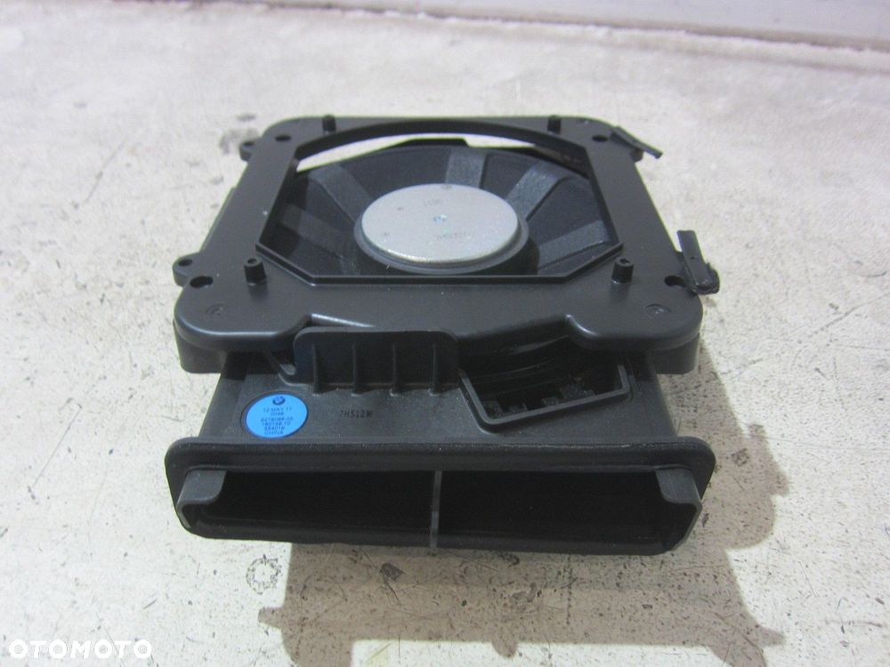 BMW X1 F40 F45 F46 F48 GŁOŚNIK BASOWY PRAWY NISKOTONOWY 65139278066 9278066 - 2