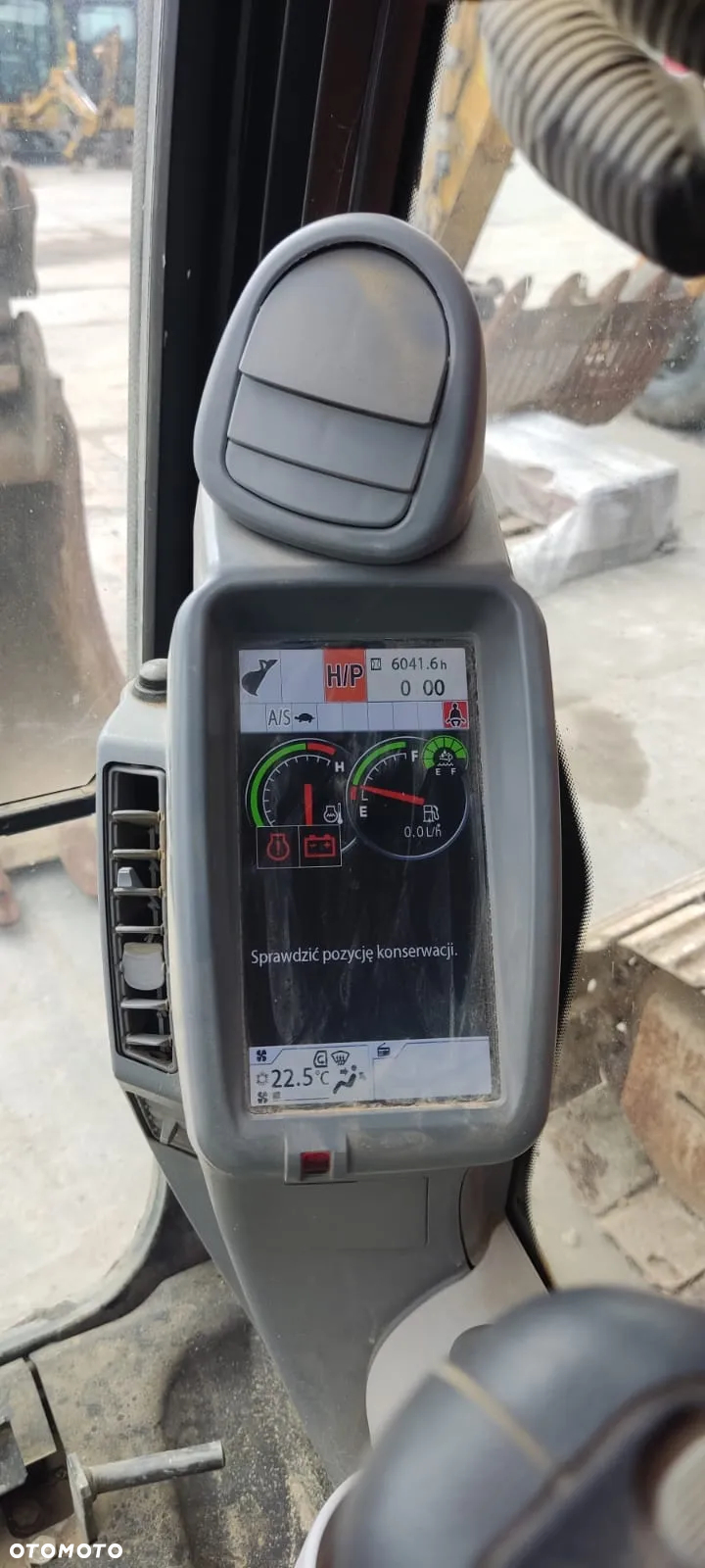 Hitachi ZX225 - 5