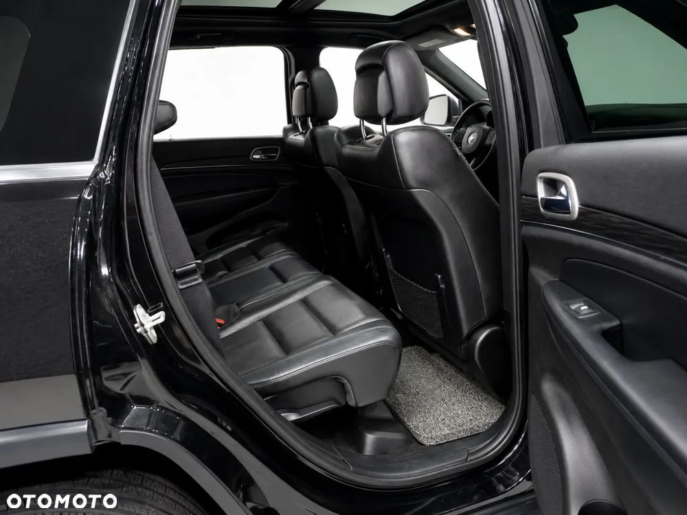 Jeep Grand Cherokee - 11