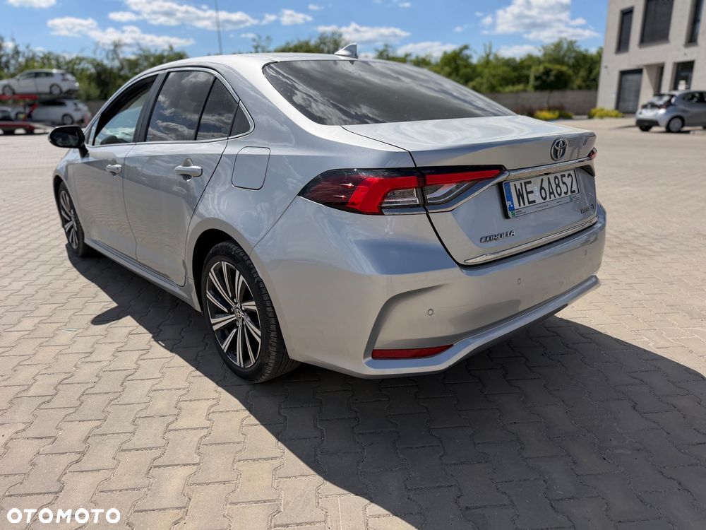 Toyota Corolla - 4