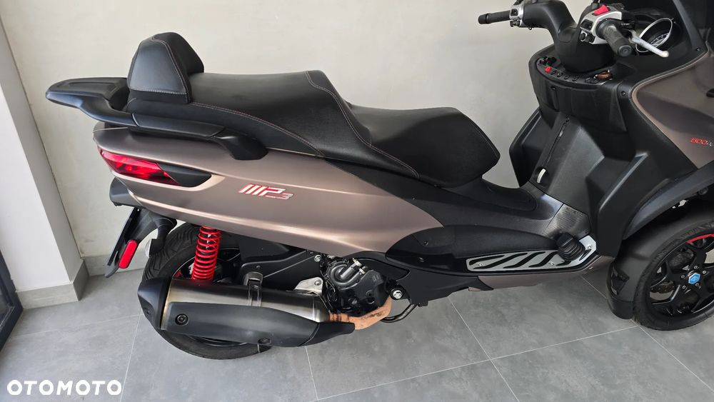 Piaggio MP-3 - 31