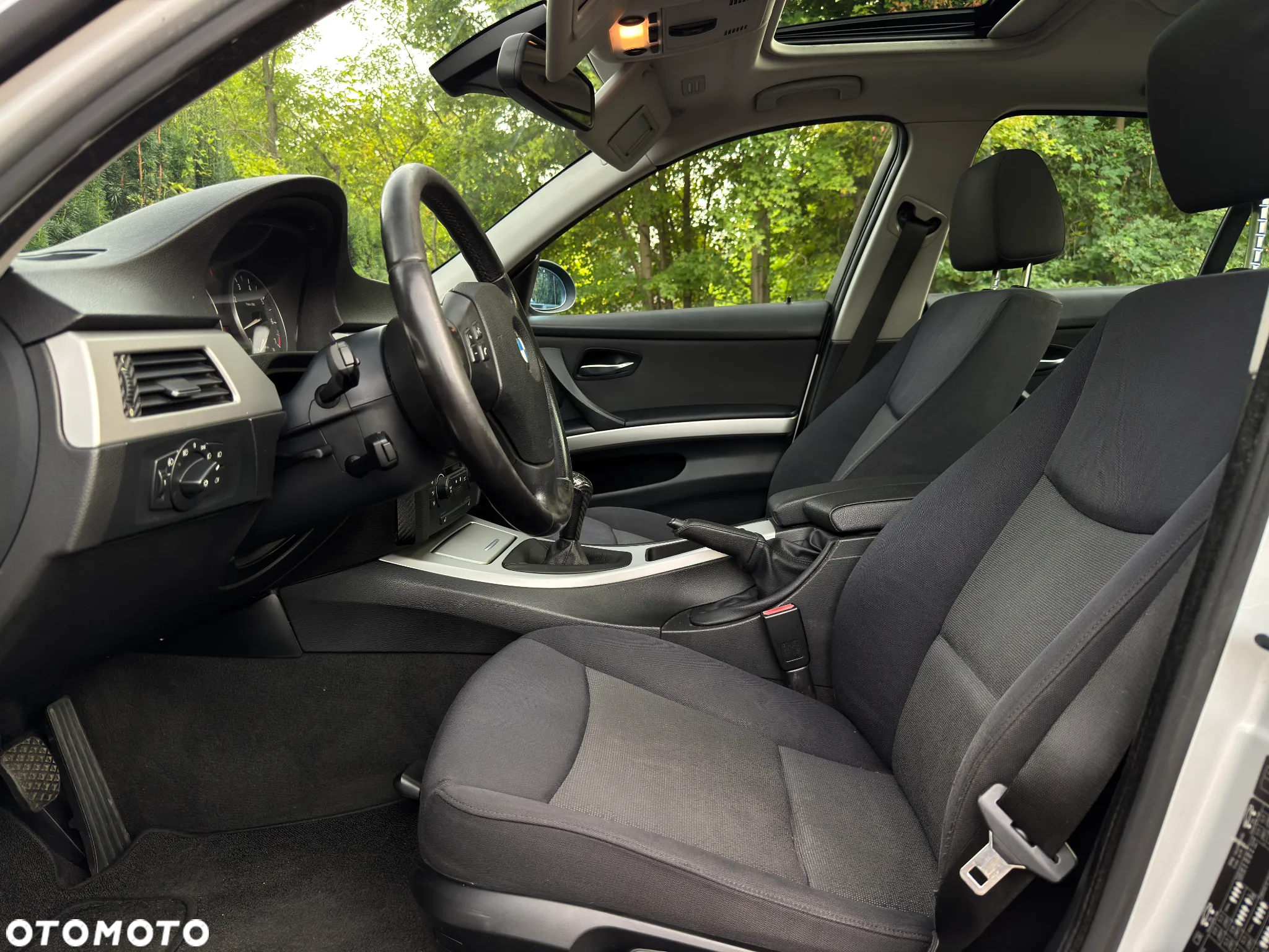 BMW Seria 3 320i - 10