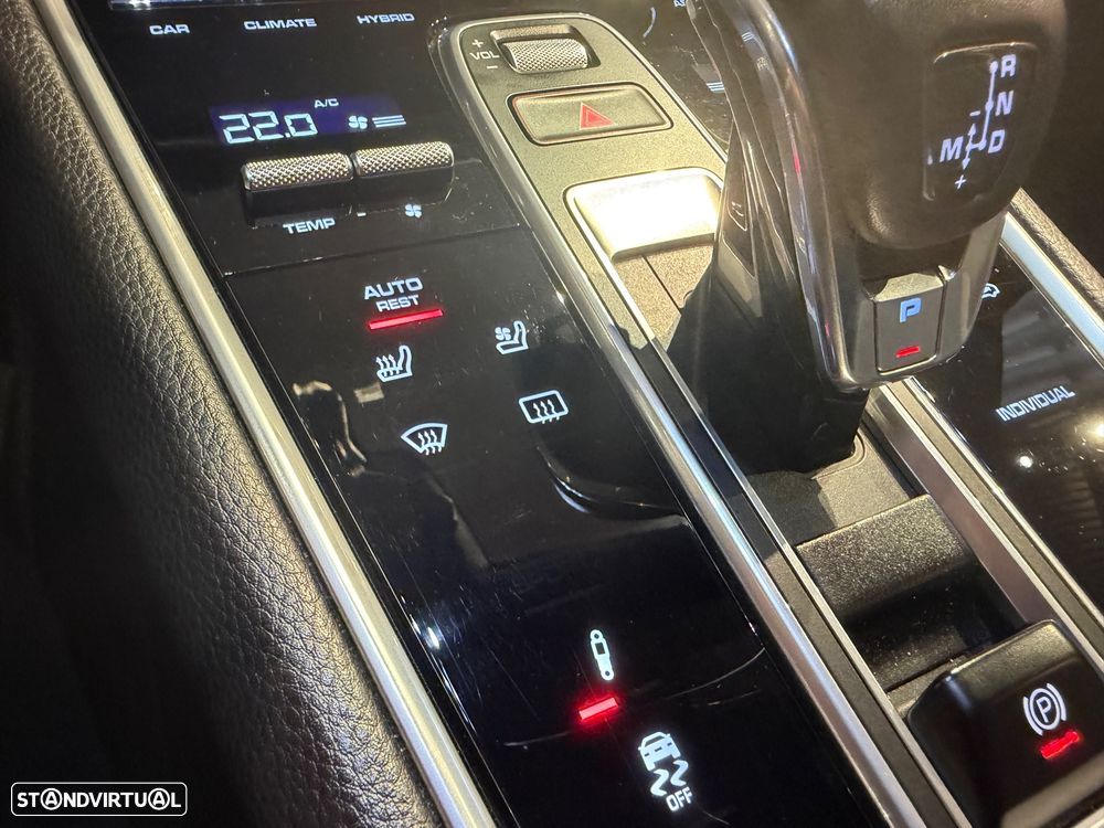 Porsche Panamera Sport Turismo 4 E-Hybrid Platinum Edition - 56