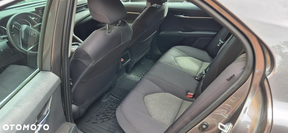 Toyota Camry - 7