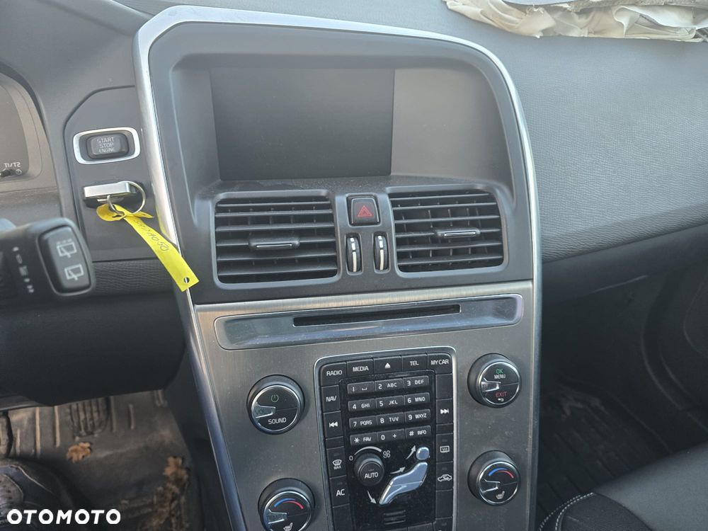 Volvo XC 60 DRIVe Momentum - 13