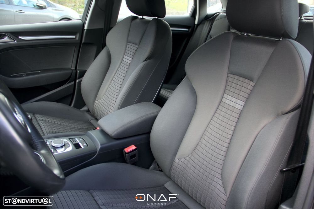 Audi A3 Sportback 30 TFSI Sport - 21