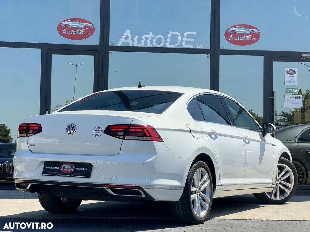 Volkswagen Passat - 5