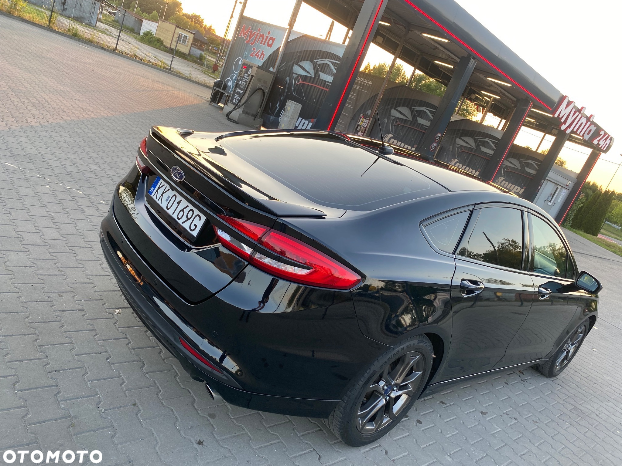 Ford Fusion 2.0 EcoBoost Titanium - 22