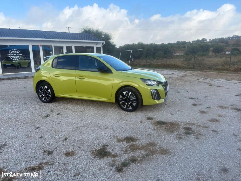 Peugeot 208 - 5