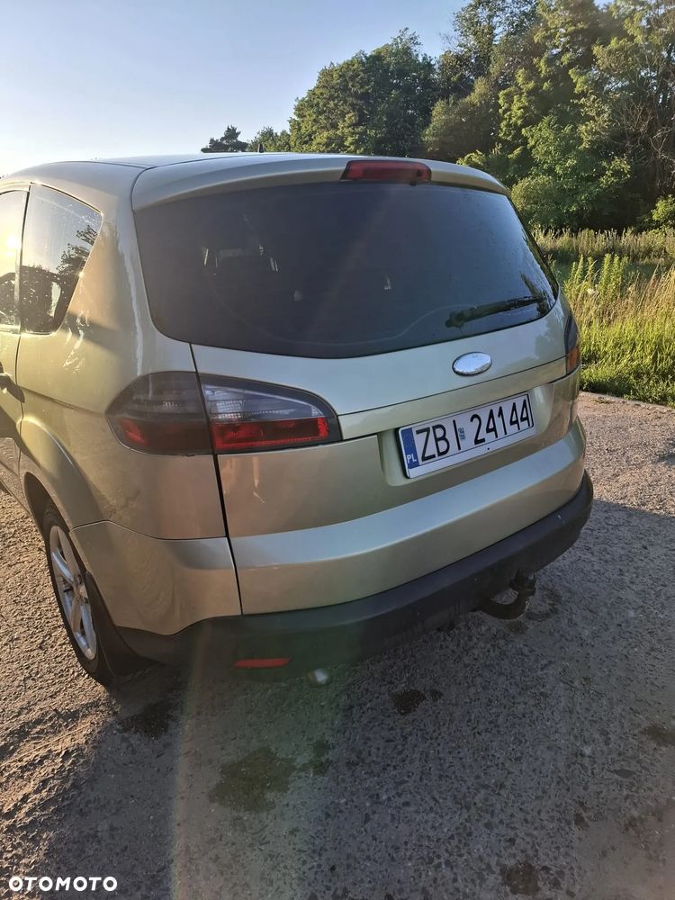 Ford S-Max - 4