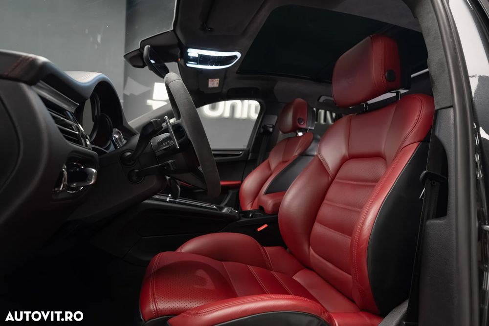 Porsche Macan S - 28
