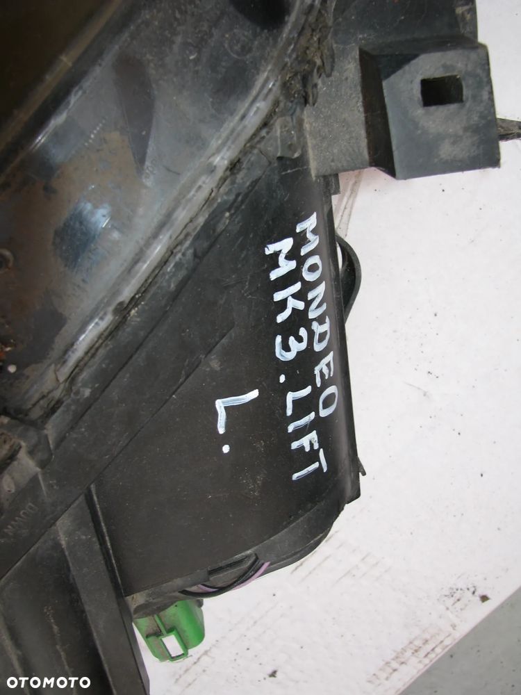 MONDEO MK3 LAMPA LEWY PRZÓD 0301174201 - 4