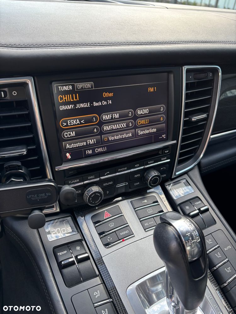 Porsche Panamera 4S - 28
