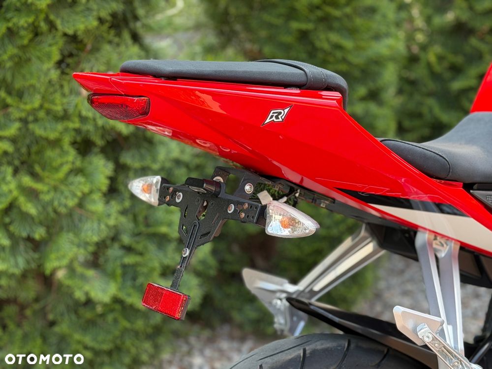 Yamaha YZF - 22