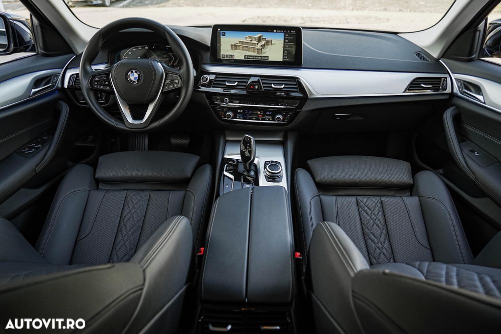 BMW Seria 5 520d Aut. Luxury Line - 7