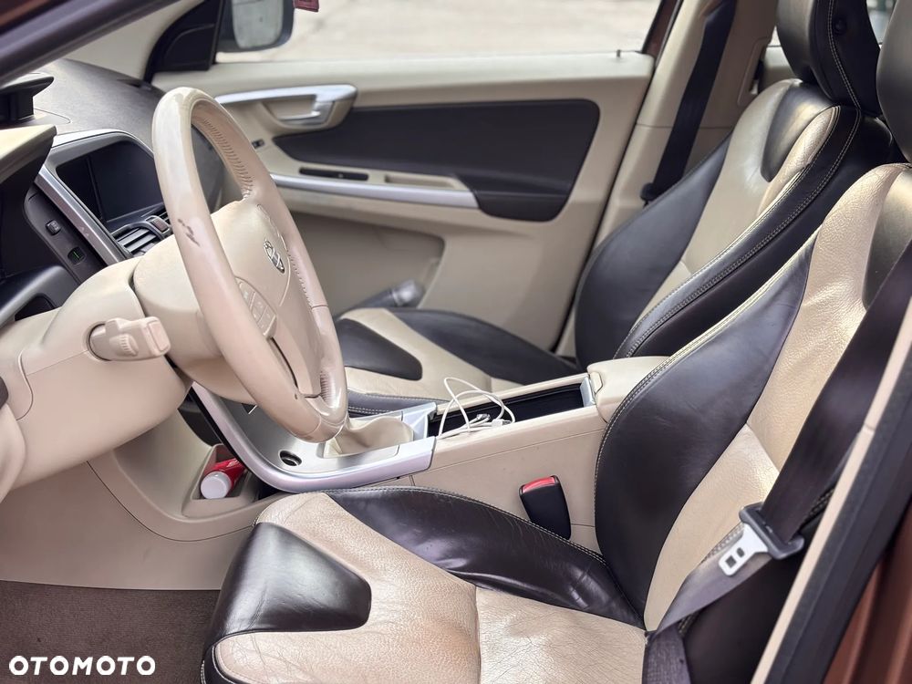 Volvo XC 60 - 36