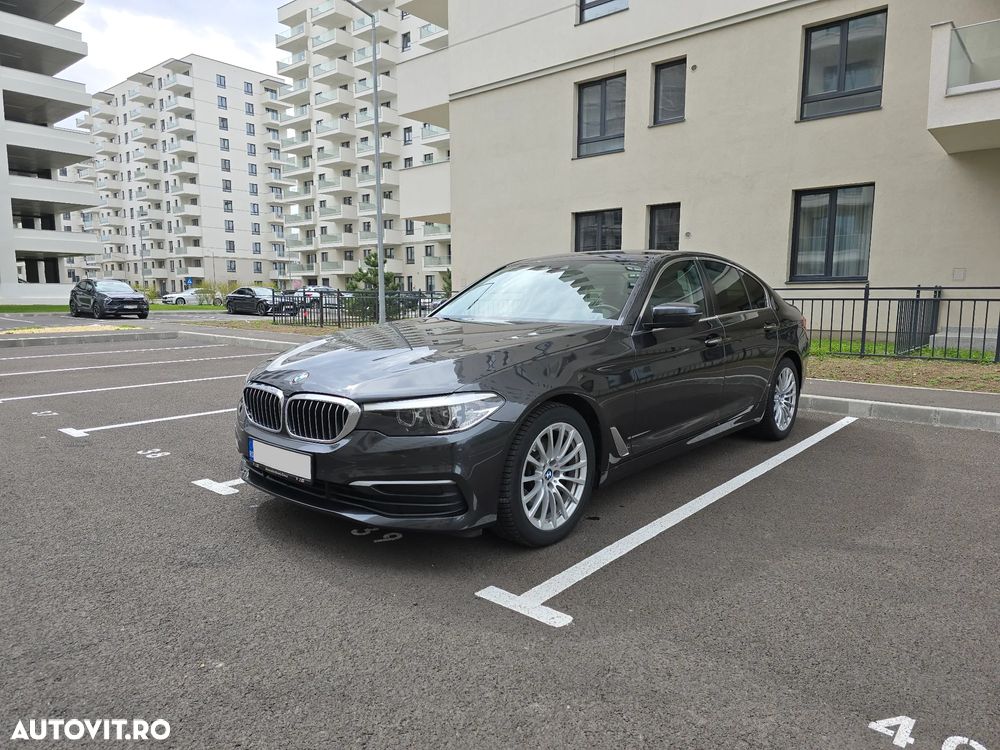 BMW Seria 5 520d AT - 11