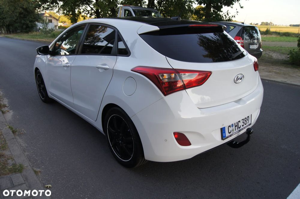 Hyundai i30 blue 1.4 YES Gold - 7