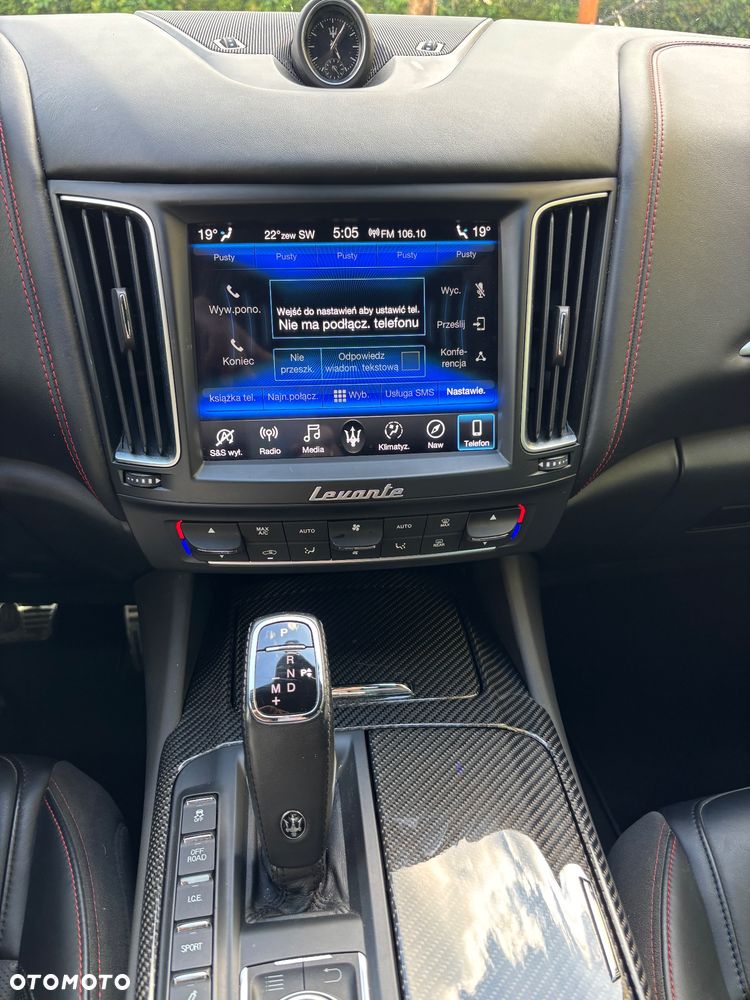 Maserati Levante - 12