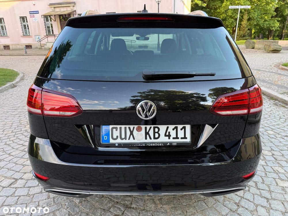 Volkswagen Golf 1.6 TDI SCR DSG IQ.DRIVE - 9