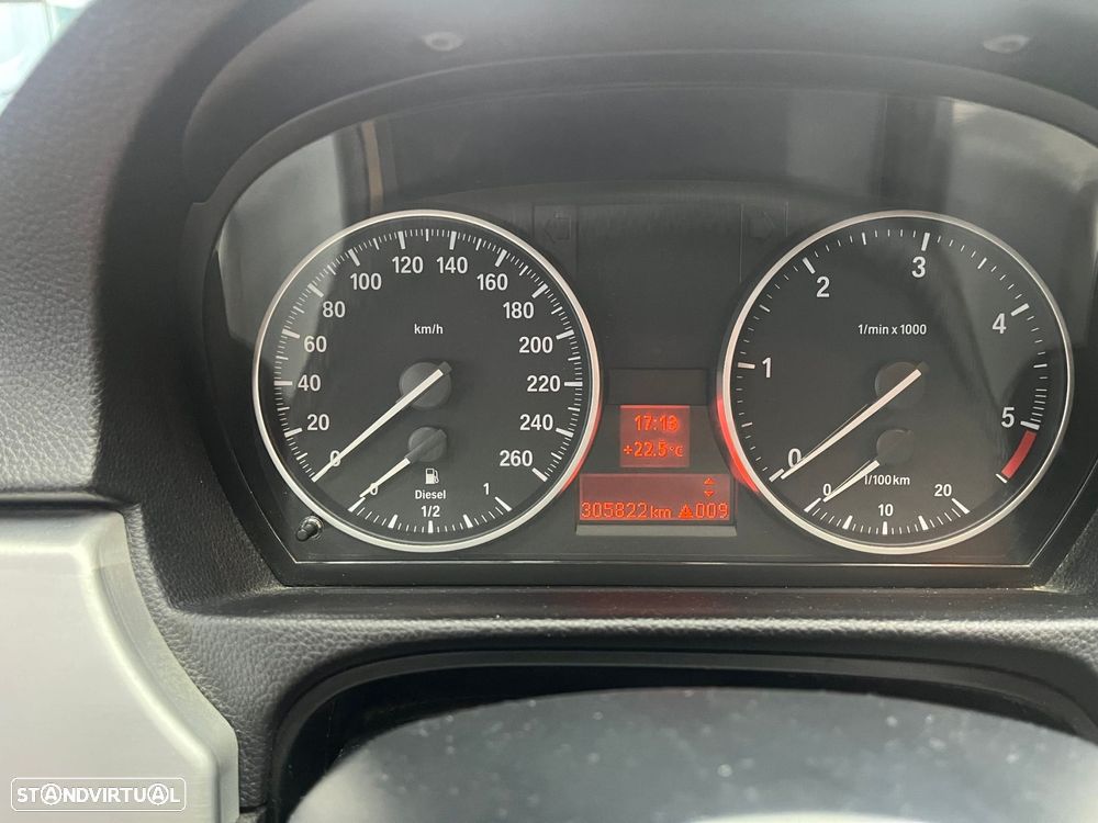 BMW 320 d Navigation - 12