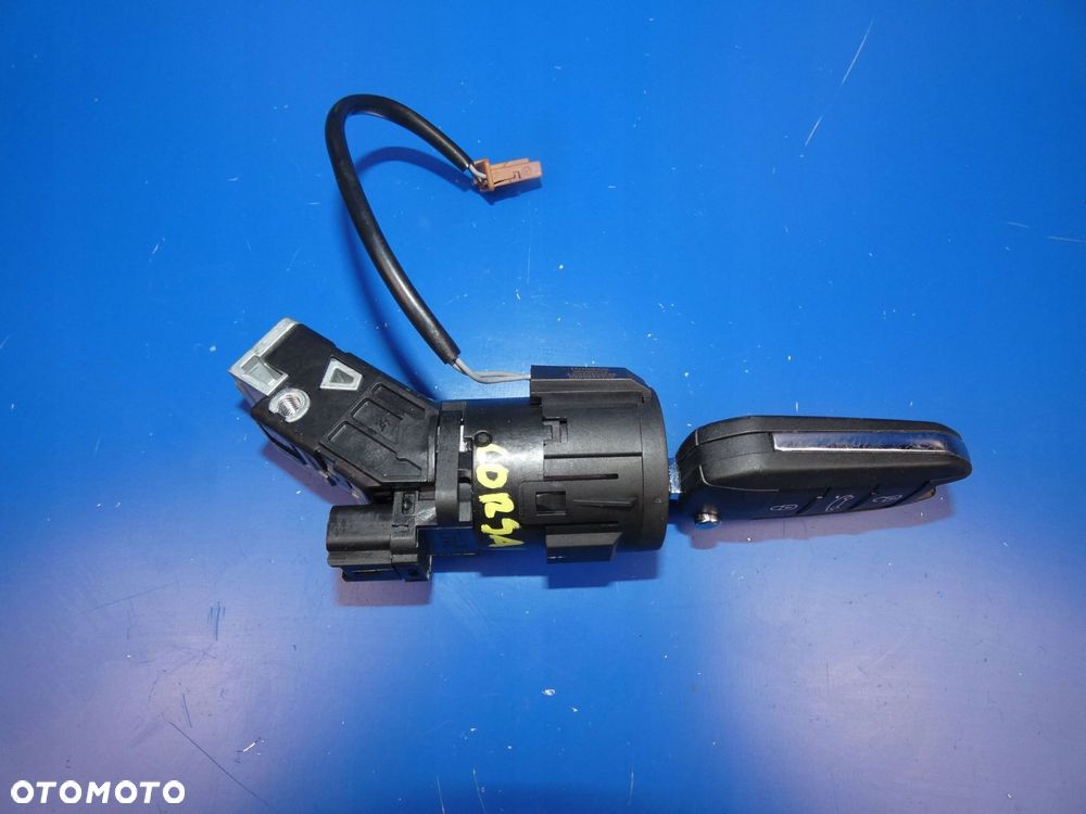 OPEL CORSA F STACYJKA + KLUCZYK PILOT - 2