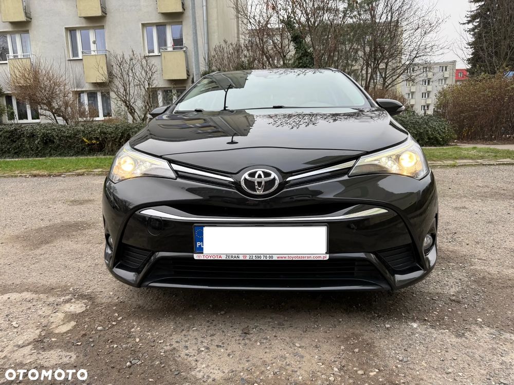 Toyota Avensis 2.0 Multidrive S Executive - 3