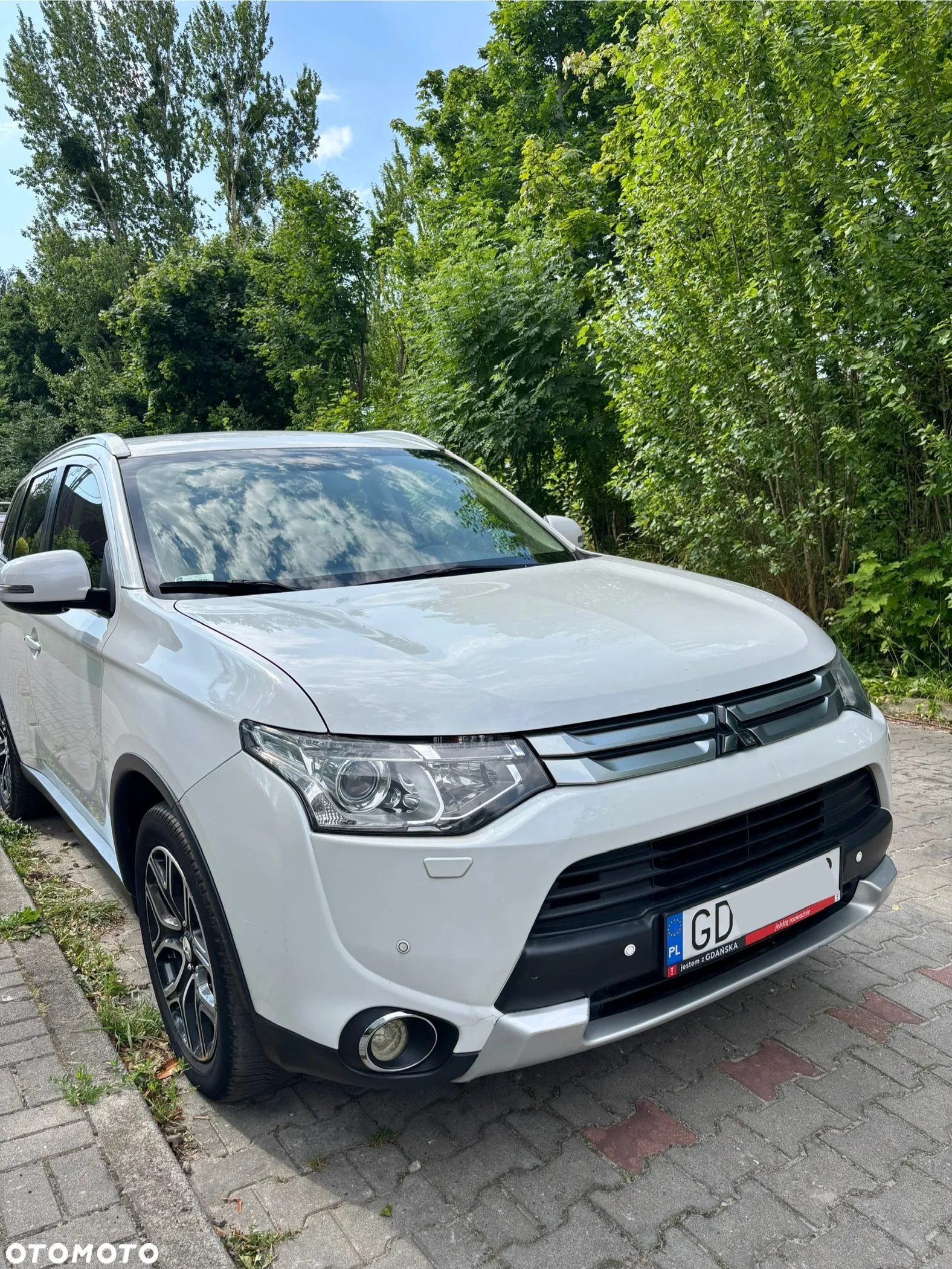 Mitsubishi Outlander 2.0 Intense + 4WD CVT - 5