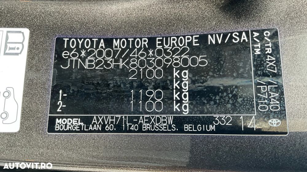 Toyota Camry 2.5 Hybrid Exclusive - 40