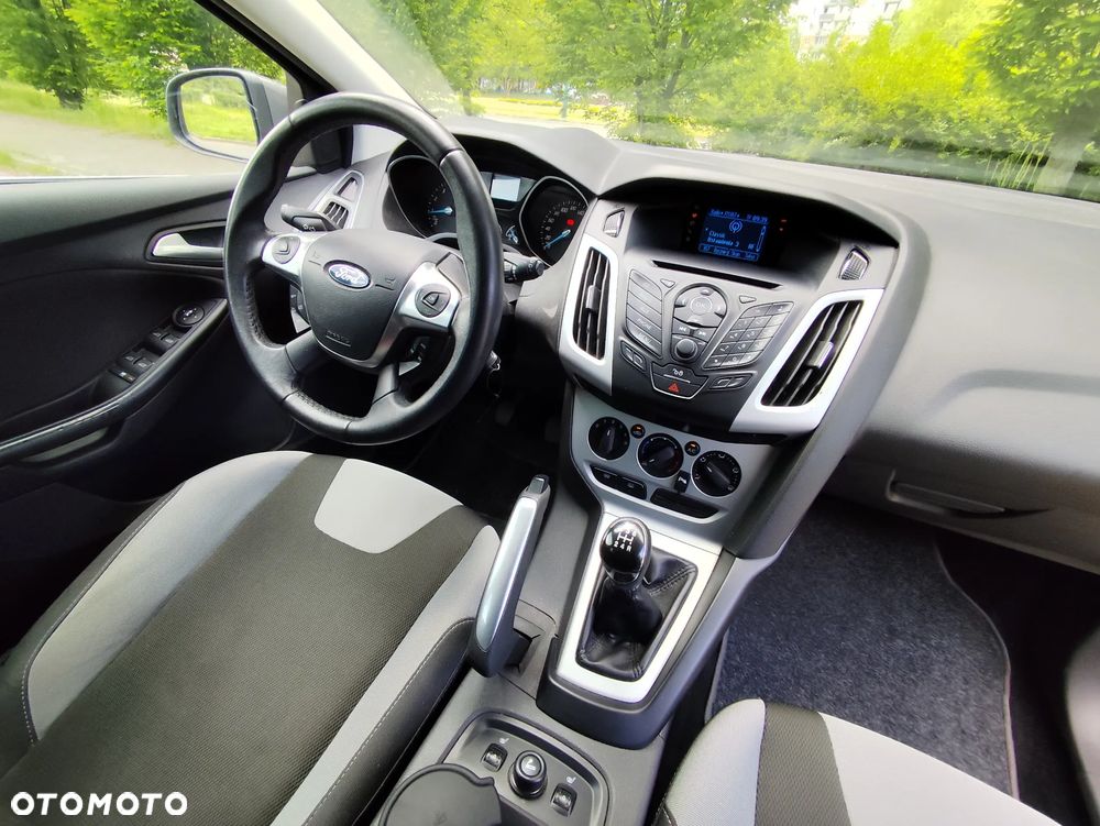Ford Focus 1.6 TI-VCT Champions Edition - 24