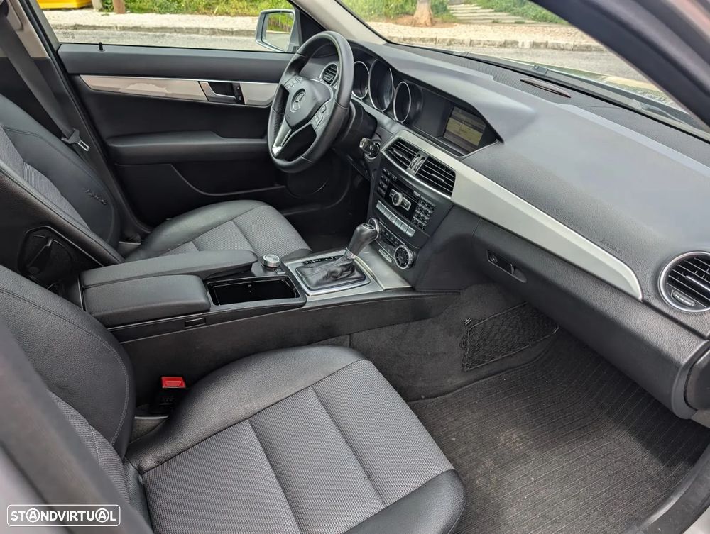 Mercedes-Benz C 220 CDi Avantgarde Aut. - 10