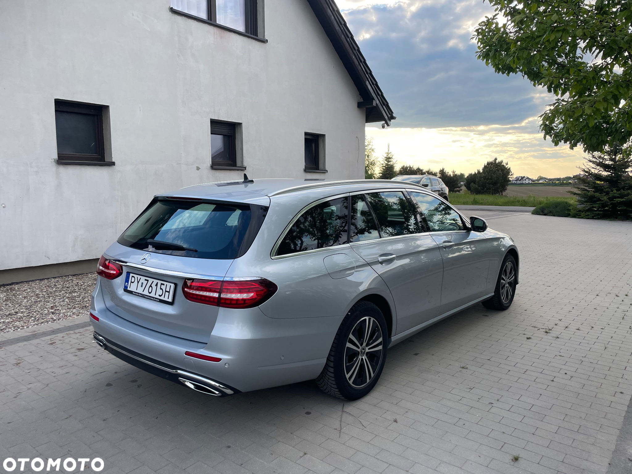 Mercedes-Benz Klasa E 220 d T 9G-TRONIC Avantgarde - 9