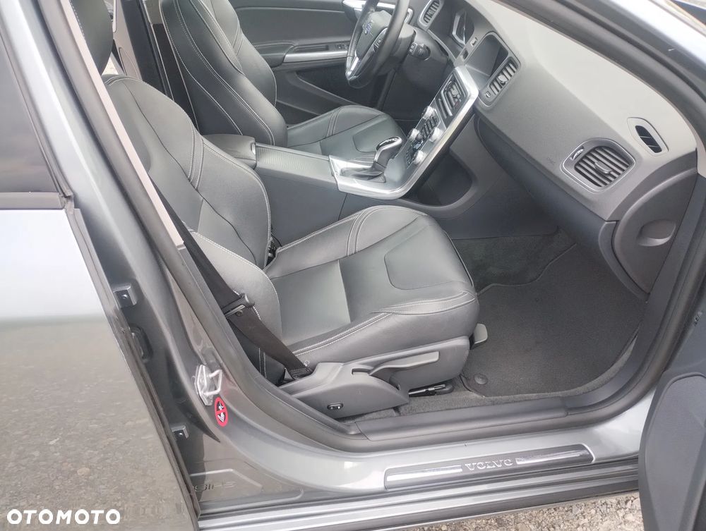 Volvo V60 - 19