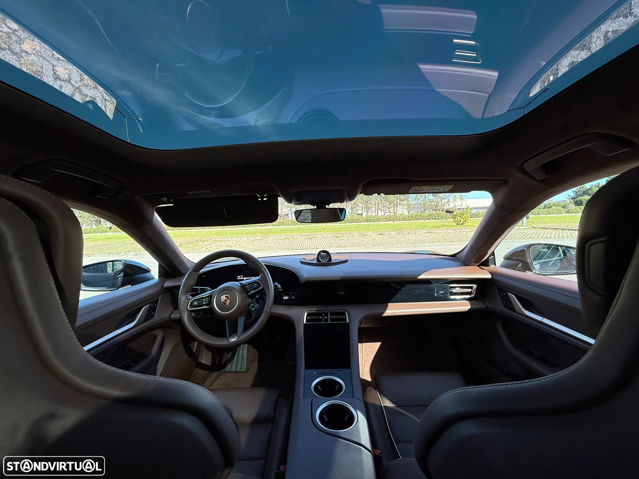 Porsche Taycan GTS - 8