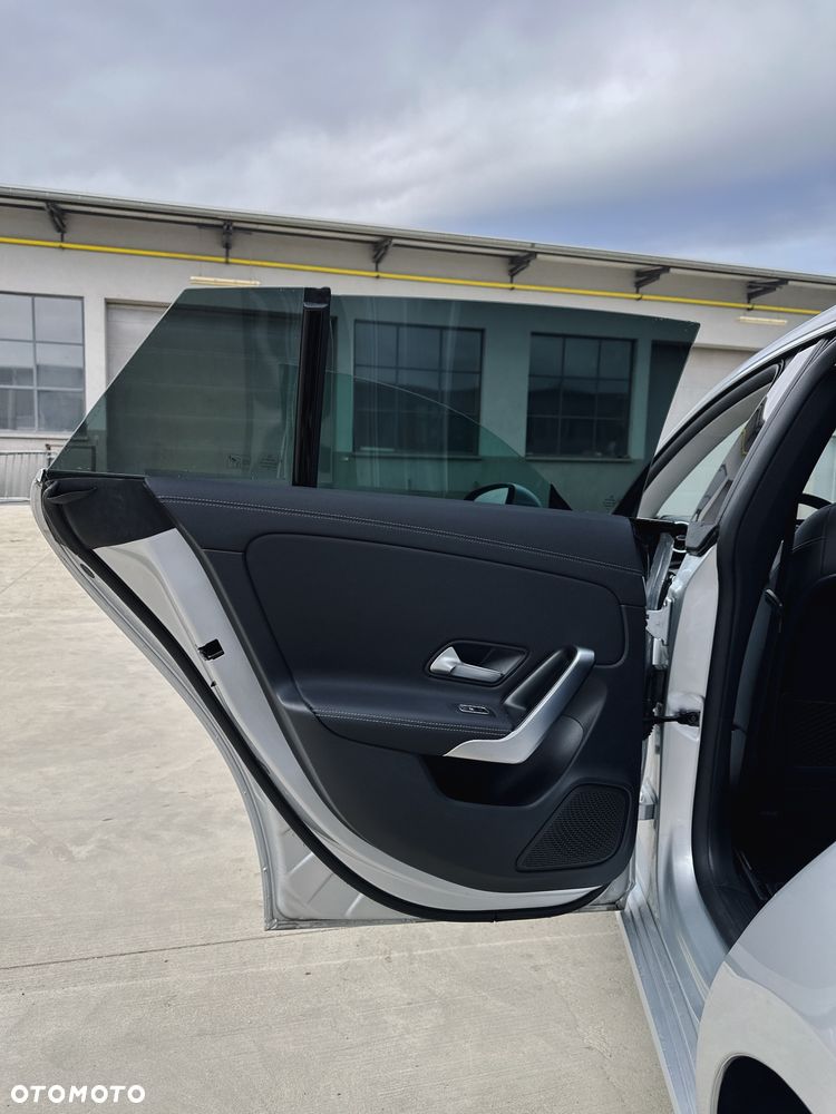 Mercedes-Benz CLA - 9