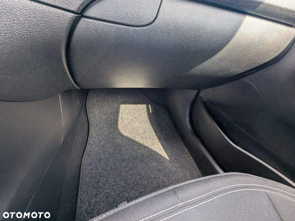 Kia Ceed 1.6 CRDi XL - 24