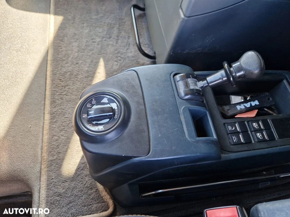 MAN TGX 33.560 AUTOMAT 560 CP BASCULANTA  6x4 - 25