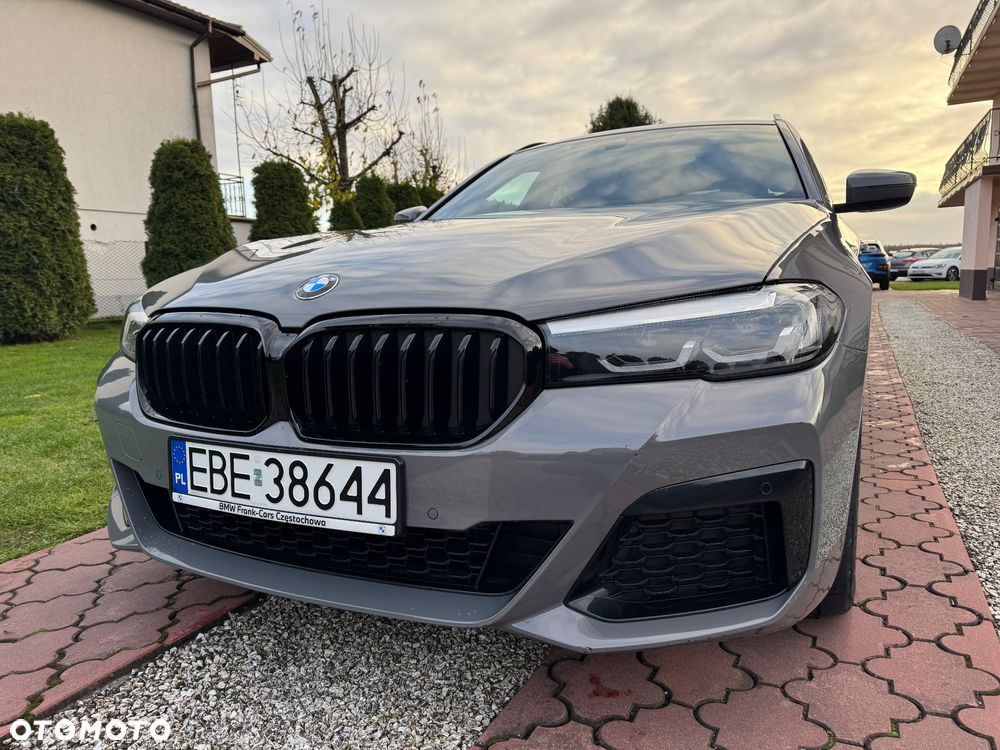 BMW Seria 5 530d xDrive mHEV M Sport sport