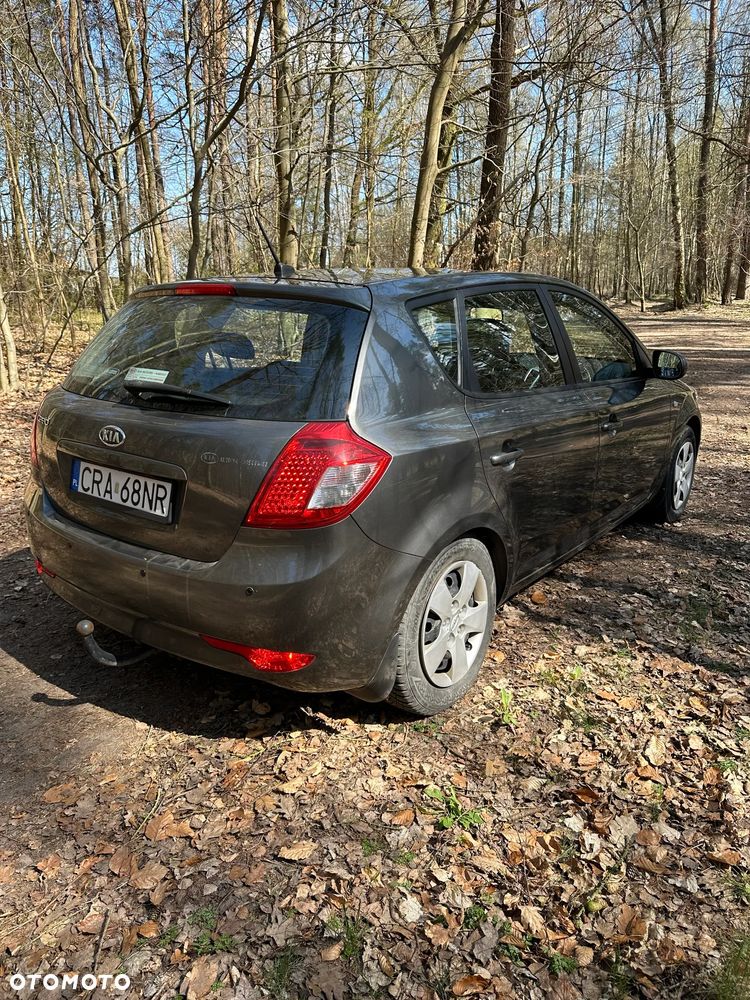 Kia Ceed 1.4 Comfort - 14
