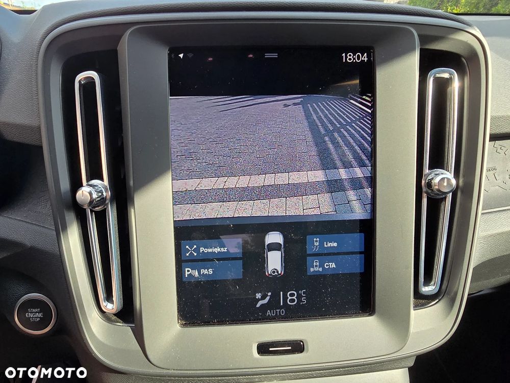 Volvo XC 40 T2 Momentum Pro - 18