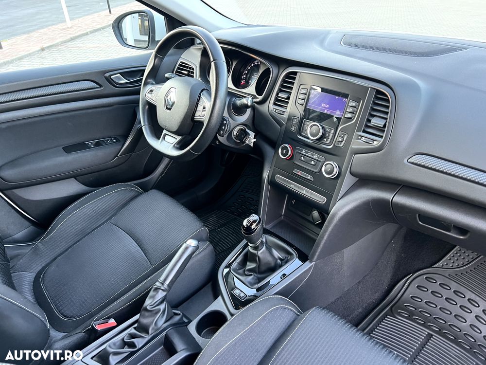 Renault Megane BLUE dCi 115 EQUILIBRE - 7