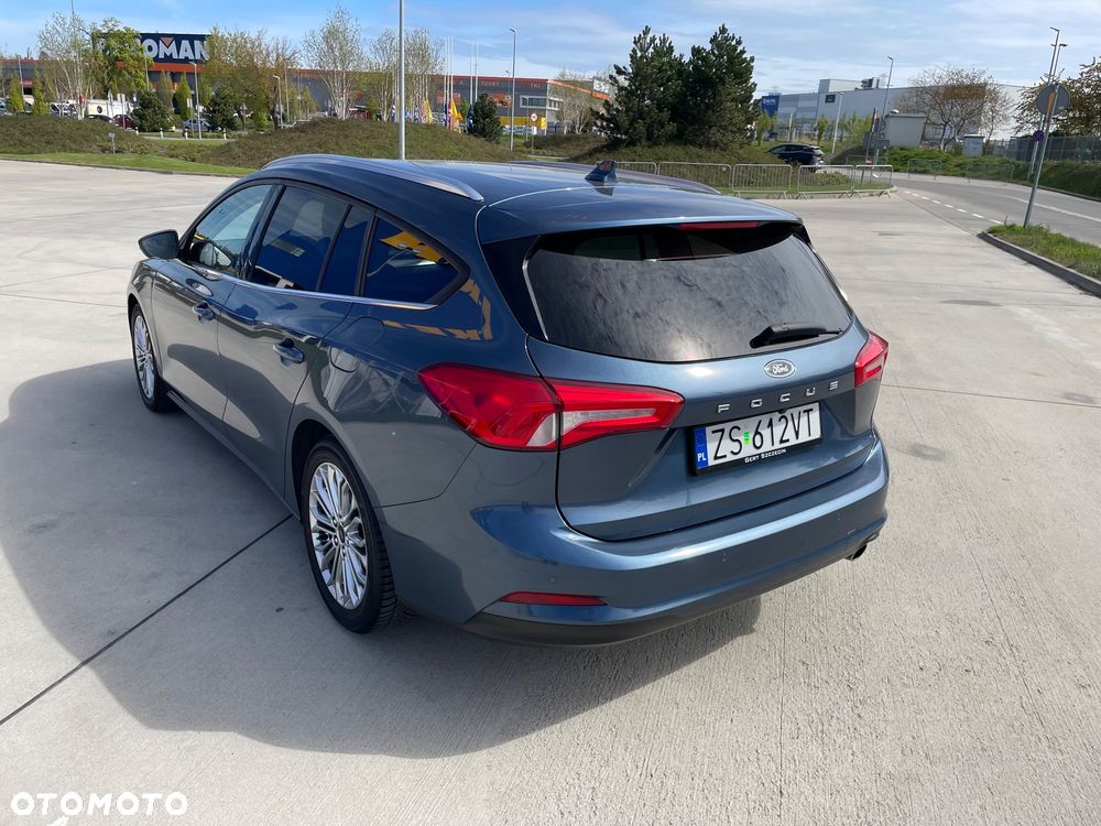 Ford Focus 1.0 EcoBoost STart-Stopp-System TITANIUM - 5