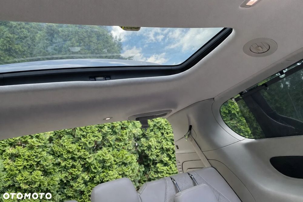 Chrysler Pacifica - 15