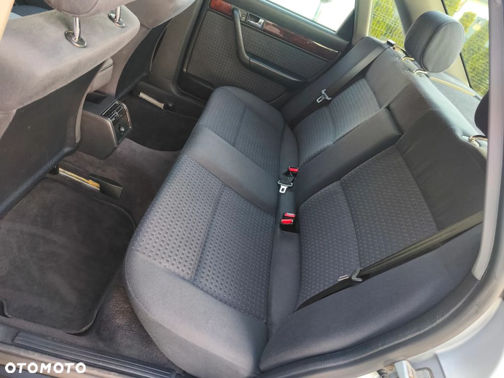 Audi A6 Limousine 2.5 TDI - 24